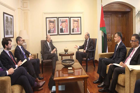 Foreign Minister Ayman Safadi meets with Francois Sénémaud (centre left), France’s special envoy to Syria, on Tuesday (Petra photo)