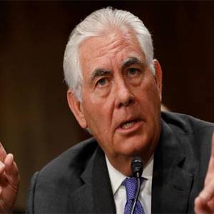 تيلرسون يصارع لحماية وزارته في ظل سحب الملفات الساخنة منه