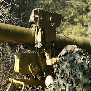 الفصائل المسلحة الفلسطينية تتبنى استهداف حافلة عسكرية إسرائيلية بصاروخ موجه