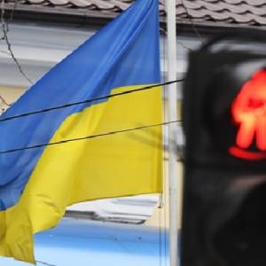 Ukrainian lawmaker calls Zelensky a