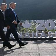 Blackmail: Trumpian reaction!!.. Trump bluntly declares: 'Canada will pay the price' and suspends trade negotiations altogether