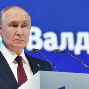 Putin raises questions about how the Gaza Strip will be administered under the Trump plan and presents his vision