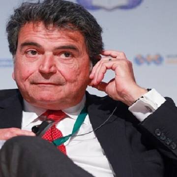 مسؤول فرنسي سابق: روسيا زعيمة عالم ما بعد الغرب.. ننكر هزيمتنا في أوكرانيا وسندفع ثمن التهور