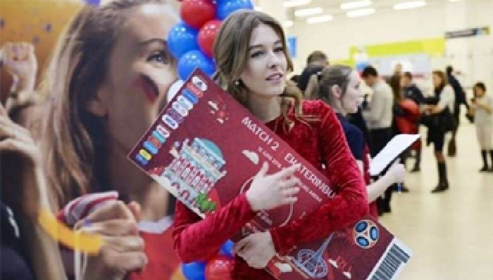 ألف بطاقة جديدة لكأس العالم بيعت خلال ساعات