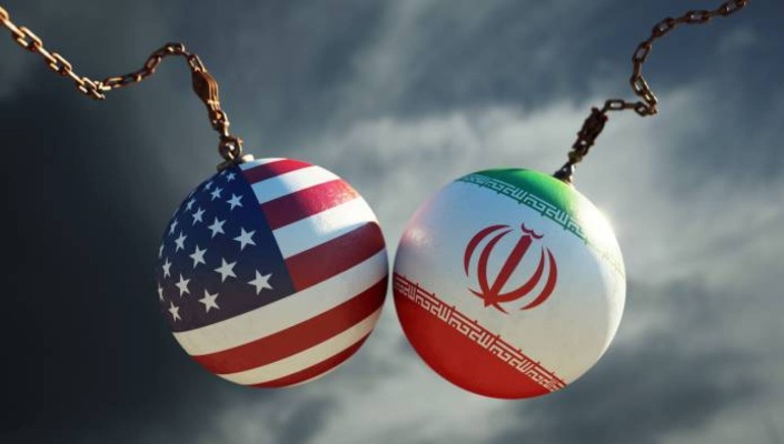 حافة الهاوية الأميركية: استعراض القوة بديلاً عن الحرب المباشرة مع إيران