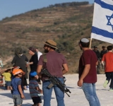 On the brink of a ground invasion.. US Alert and Kharj Island Lead the Front, Tehran Threatens