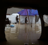 نصف عام على اتفاق غزة.. خروقات إسرائيلية وأوضاع إنسانية كارثية