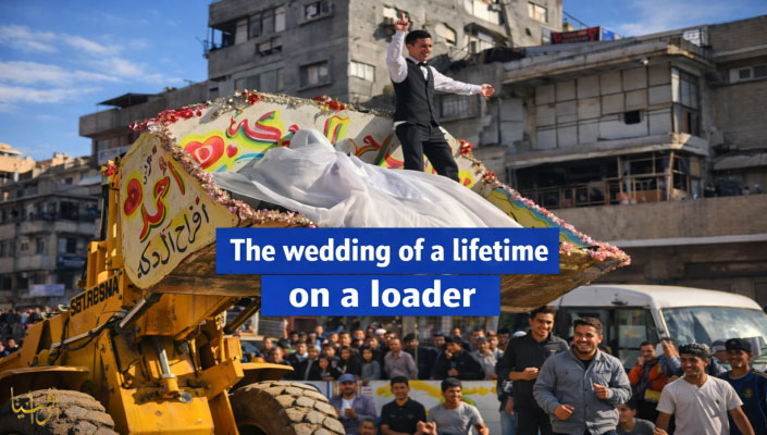 When mothers carry homelands.. Gaza dances on top of the rubble! 