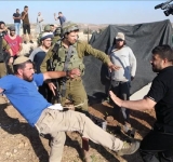 Colonizers' attacks in the West Bank and Jerusalem make the Palestinian morning news..!