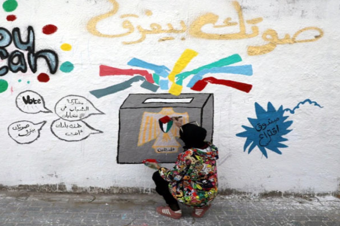 Figures confuse the authority before the elections.. What did the Palestinians say about Abbas and the vote?