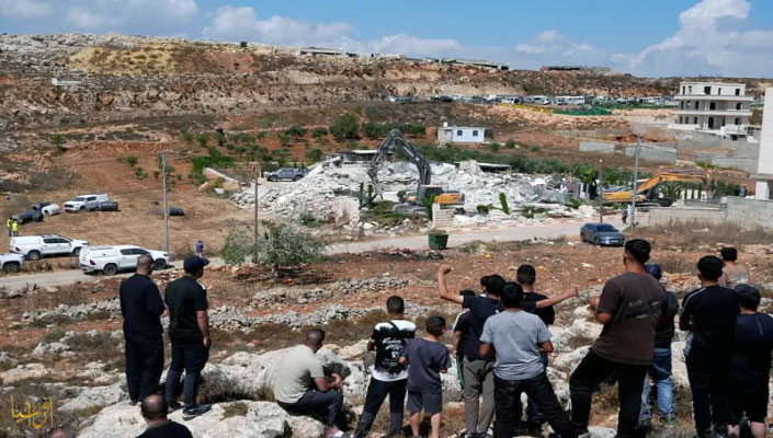 Why is there growing talk in Israel about the displacement of Gazans and the expansion of settlements in the West Bank?
