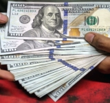 Trump Gambles $5,000 to Save Republicans 