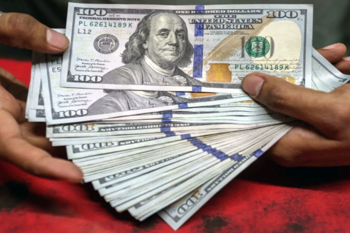 ترامب يراهن على 5 آلاف دولار لإنقاذ الجمهوريين 