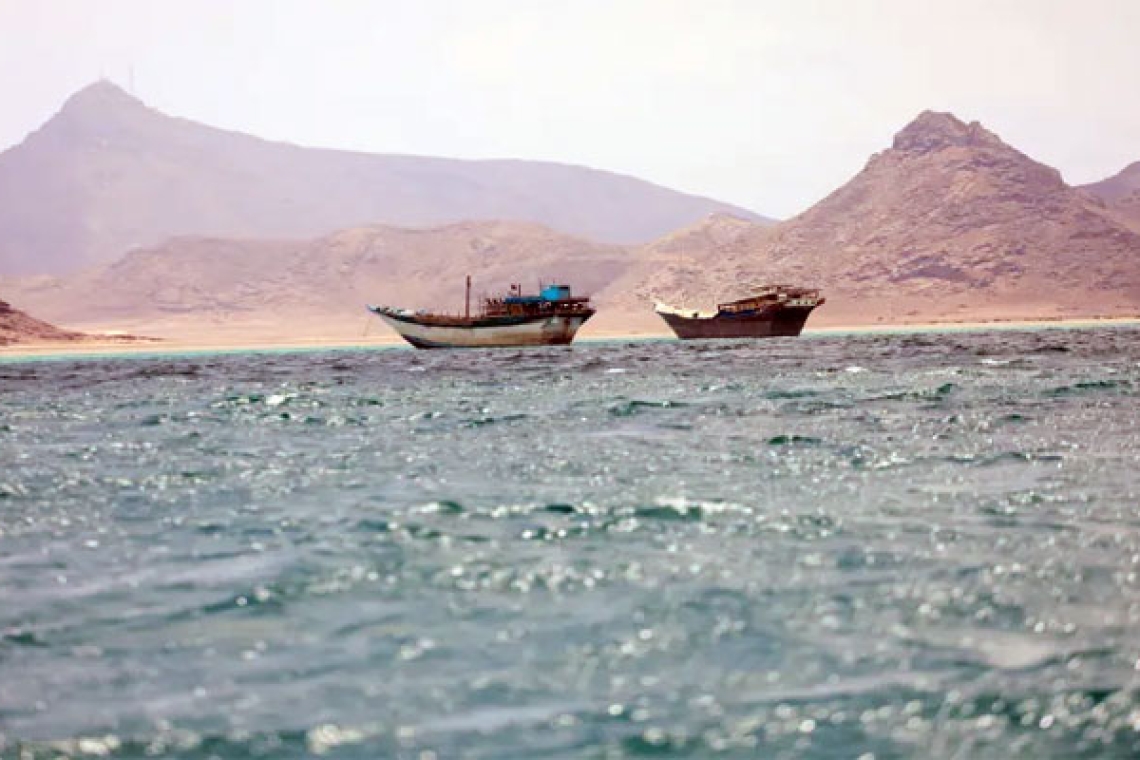 بعد سيطرة الحوثيين على باب المندب.. آخر تطورات الساحل الغربي لليمن