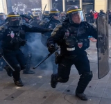 The French debt crisis.. Has Paris become the new 