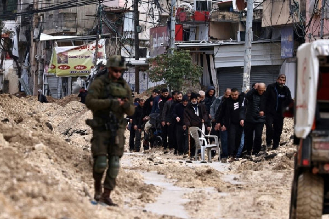 Hebron under siege.. Homeless children, patients, and families fearing losing the right to return home!